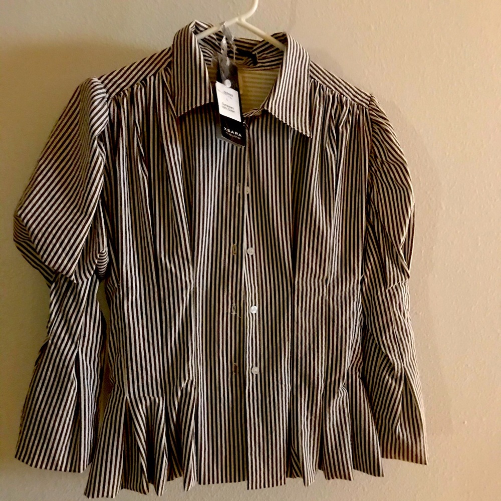 NWT Xsara  Blouse lined, 100%cotton NWT LG.